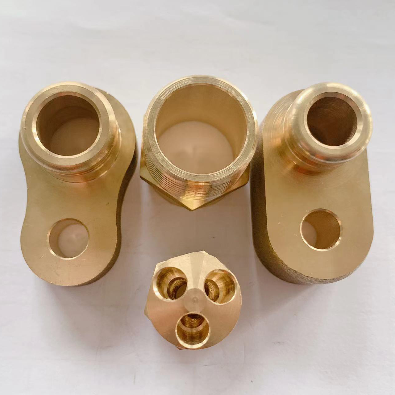 黄铜汽车交流夹板连接器